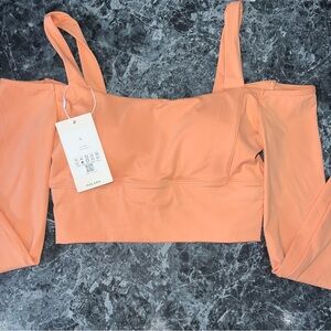 Brand new with tags Halara size L long sleeve athletic crop top
